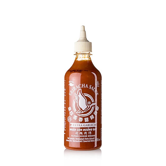 Chilisås – Sriracha utan MSG, stark, med vitlök, pressflaska, Flying Goose, 455 ml